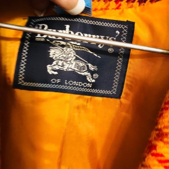 Burberry orange Nova  size 10 print
skirt suit lightly padded shoulders - Picture 13 of 14